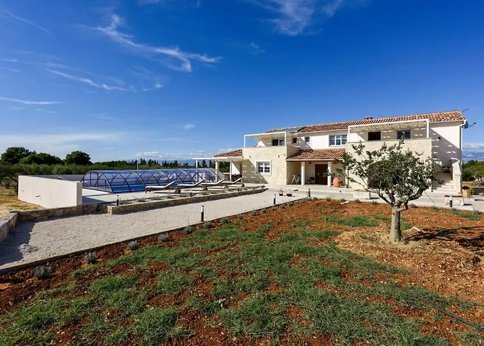 Andamalu With Heated Pool * Zaton (Zadar)