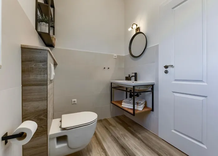 Villa Andamalu With Heated Pool