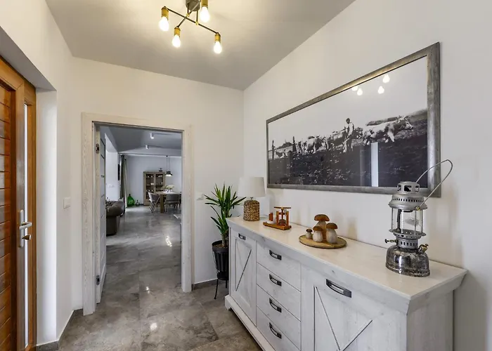 Villa Andamalu With Heated Pool Zaton (Zadar)