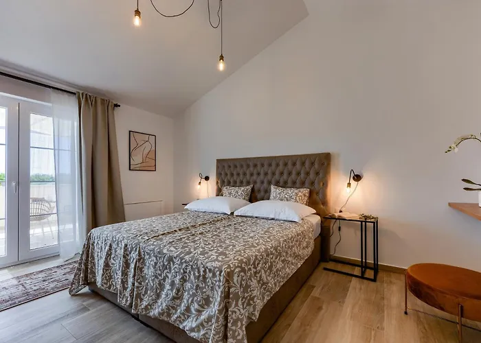 Villa Andamalu With Heated Pool *