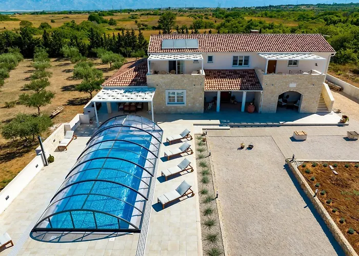 Andamalu With Heated Pool * Zaton (Zadar)