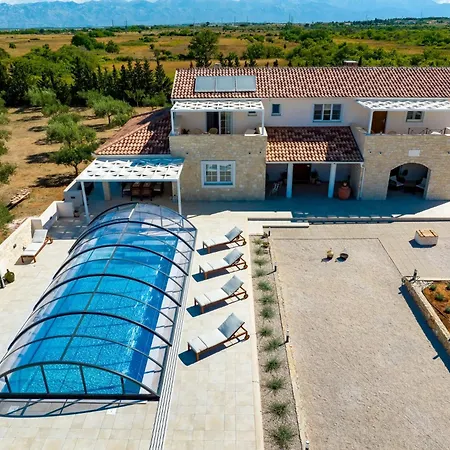 Andamalu With Heated Pool * Zaton (Zadar)