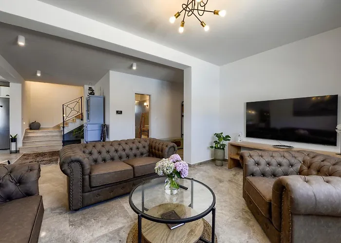 Andamalu With Heated Pool *