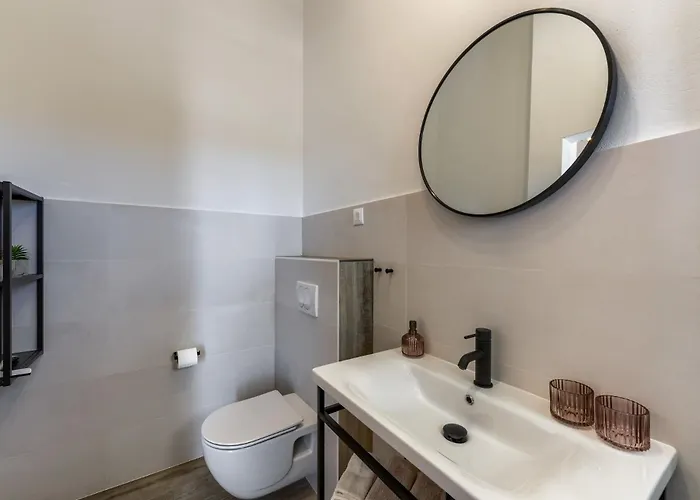 Andamalu With Heated Pool * Затон