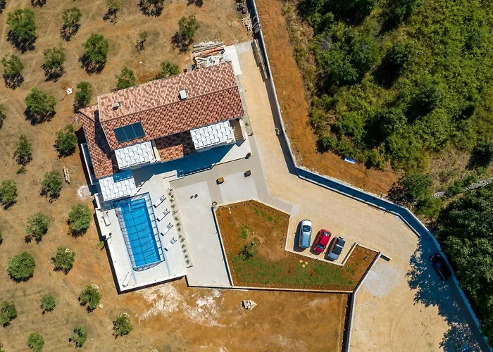 Andamalu With Heated Pool